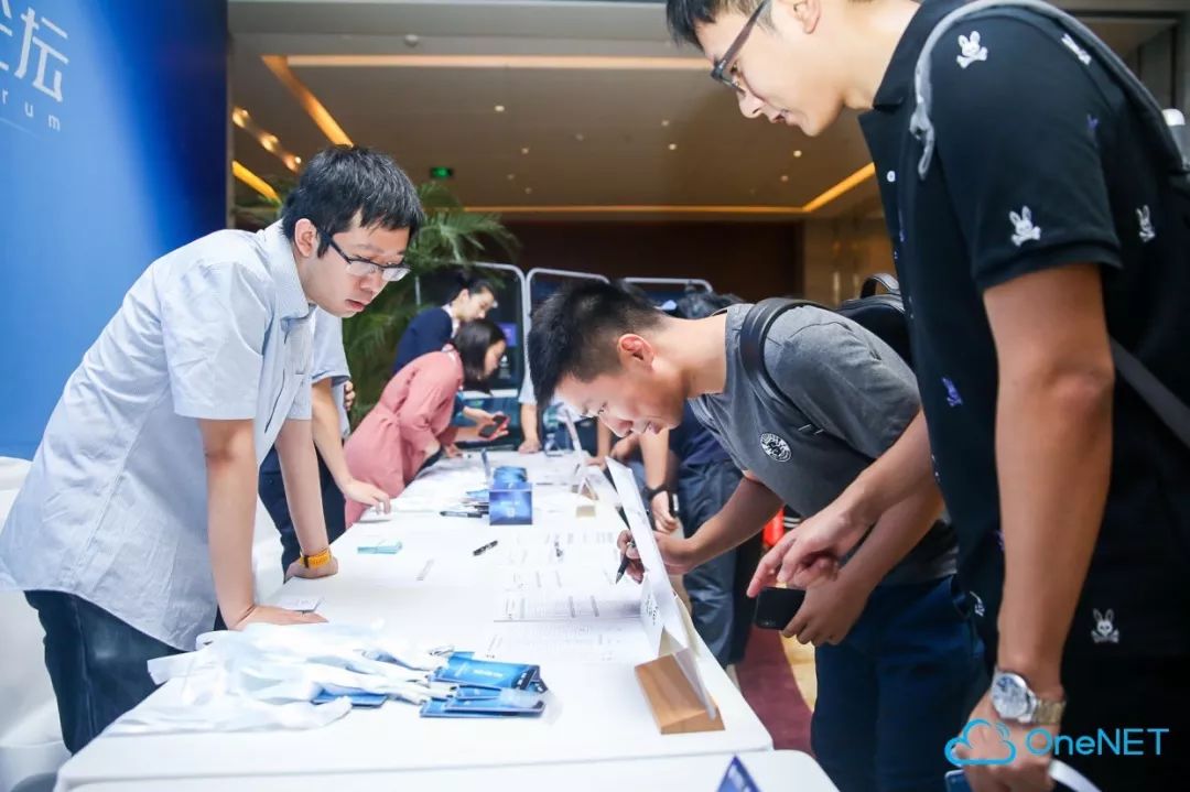 hahabet�ǳ��󺣹ٷ���վ-�����������ͷ