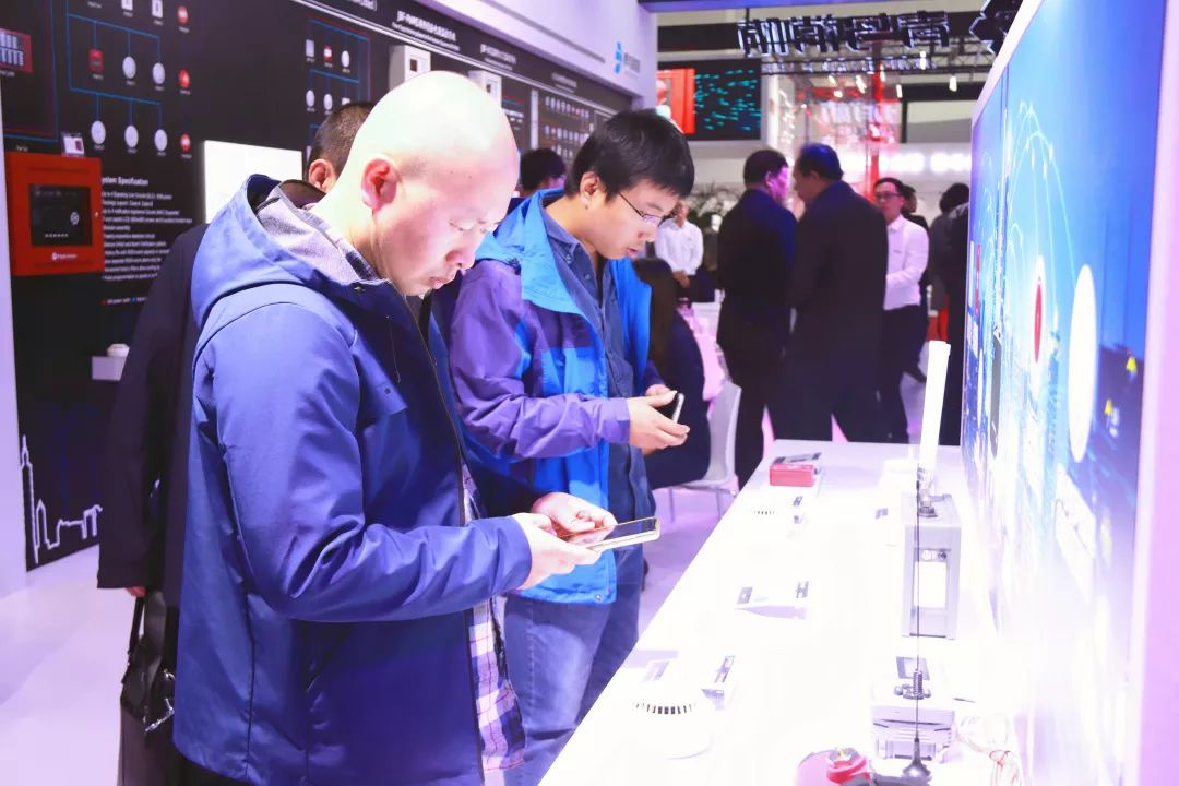 hahabet�ǳ��󺣹ٷ���վ-�����������ͷ